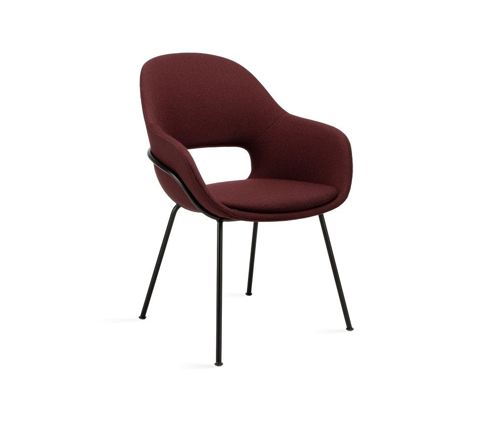 Theia Armchair High von Freifrau Manufaktur: Moderner Sessel in Weinrot mit schwarzem Metallgestell.
